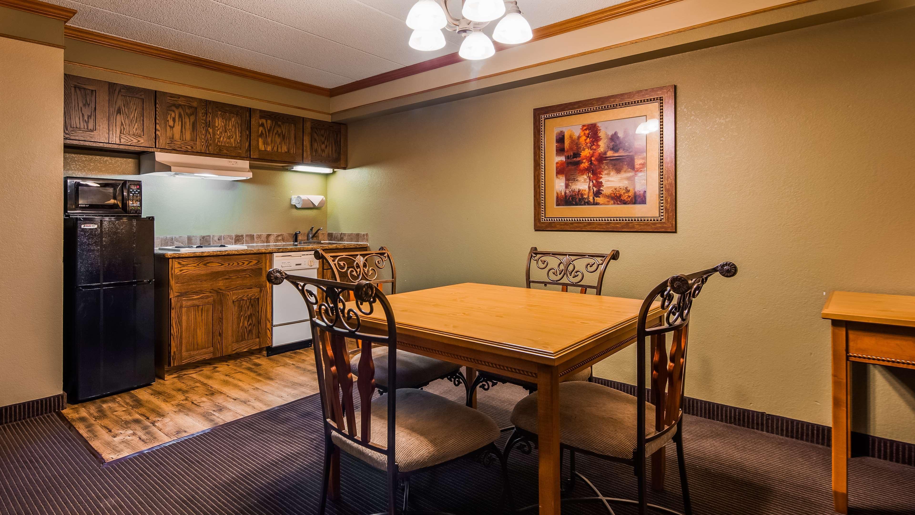 Best Western Plus Sidney Lodge Exterior foto